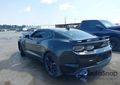 2023 Chevrolet Camaro Rwd 1Ss z USA, uszkodzony, nr VIN 1G1FF1R75P0139798